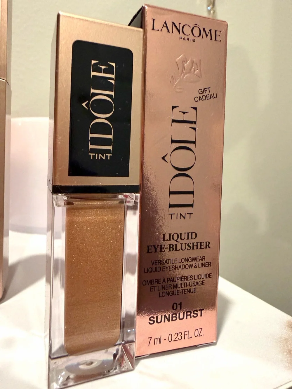 Idôle Tint Liquid Eye-Blusher in Sunburst Full Size Gold And Lash Idol Mascara